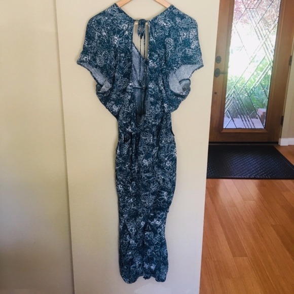 Floral Jumpsuit - Picture 3 of 4